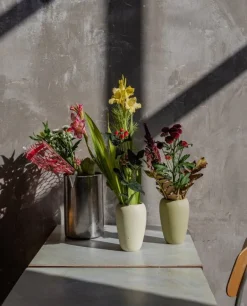 Lokal Helsinki Silmu vase, light yellow