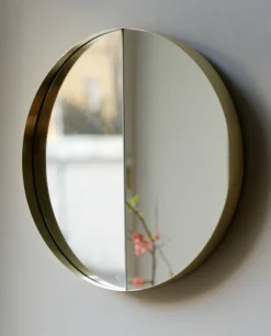Lokal Helsinki Vino 40 mirror, brass, outward