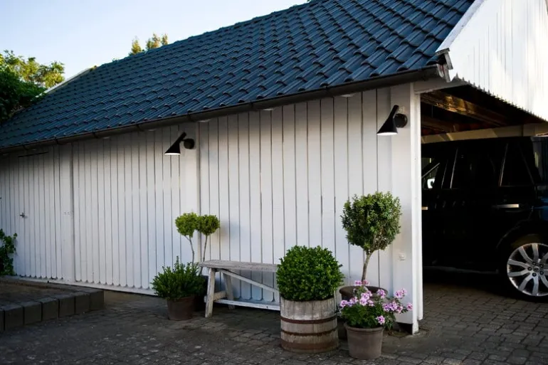 Louis Poulsen AJ 50 wall lamp for outdoors, black