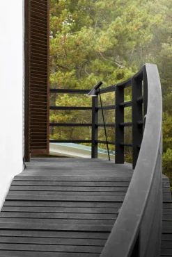 Louis Poulsen AJ Garden bollard lamp, long, 3000K, spike without adaptor