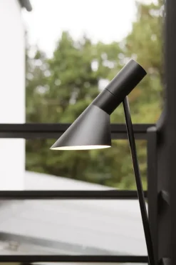 Louis Poulsen AJ Garden bollard lamp, long, 3000K, spike without adaptor