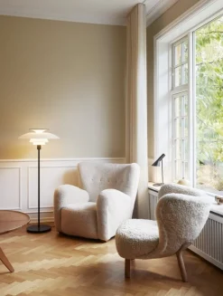 Louis Poulsen AJ Mini V3 table lamp, black