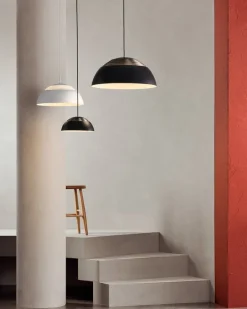 Louis Poulsen AJ Royal 250 pendant, black