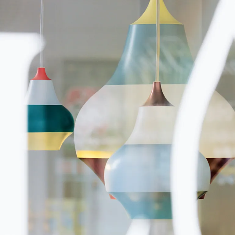 Louis Poulsen Cirque pendant, 38 cm, red top