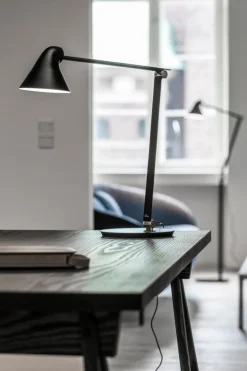 Louis Poulsen NJP table lamp, black