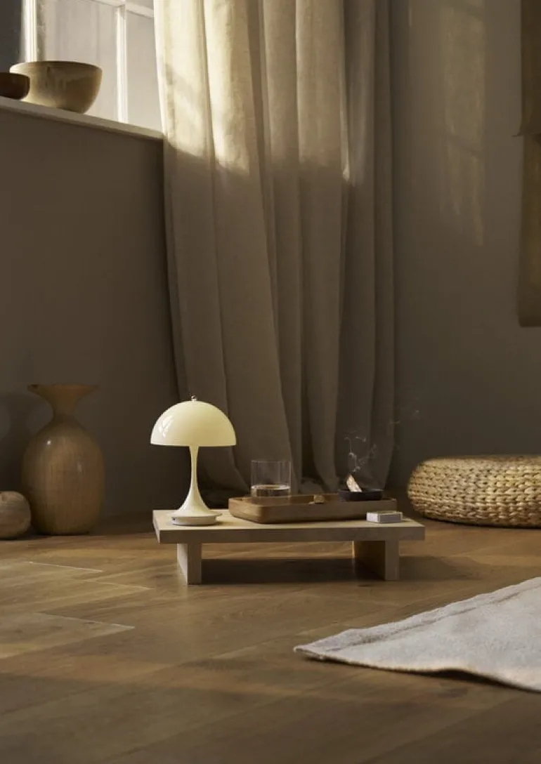 Louis Poulsen Panthella 160 Portable V3 table lamp, opal beige