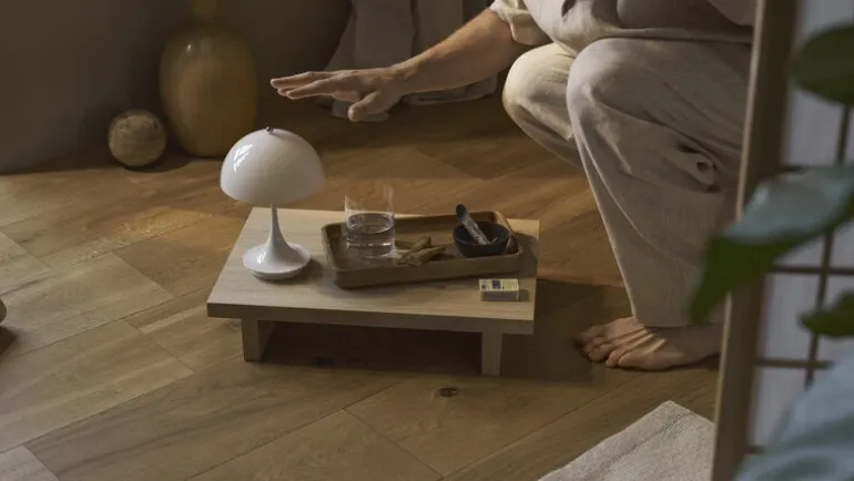 Louis Poulsen Panthella 160 Portable V3 table lamp, opal beige