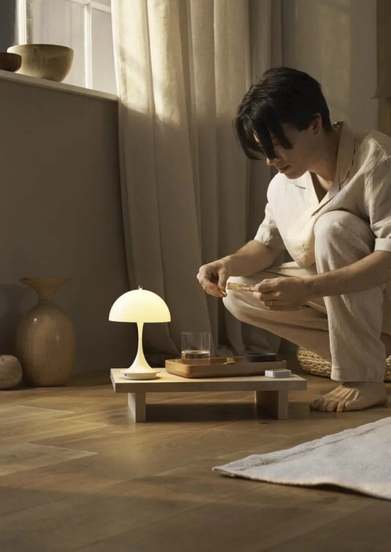 Louis Poulsen Panthella 160 Portable V3 table lamp, opal beige