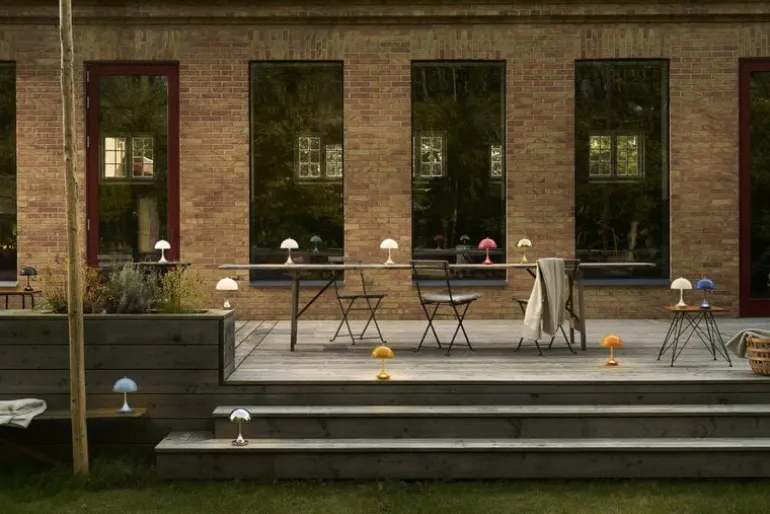 Louis Poulsen Panthella 160 Portable V3 table lamp, brass