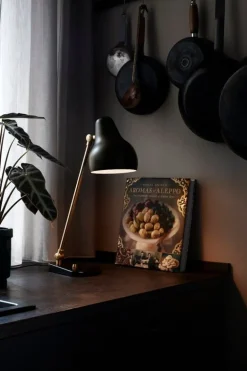 Louis Poulsen VL38 table lamp LED, black