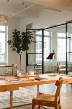 Louis Poulsen Yuh table lamp, black