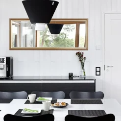 Lundia Hehku pendant, black