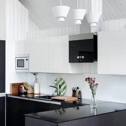 Lundia Loiste pendant, white