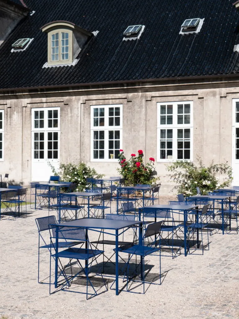 Magnus Olesen X-Line chair, blue