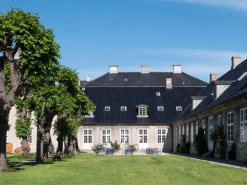 Magnus Olesen X-Line chair, blue