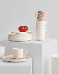 Marimekko Oiva - Siirtolapuutarha plate, 20 cm, white - clay