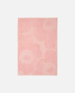 Marimekko Unikko hand towel, powder - pink