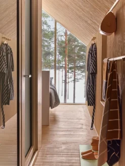 Marimekko Unikko leather slippers