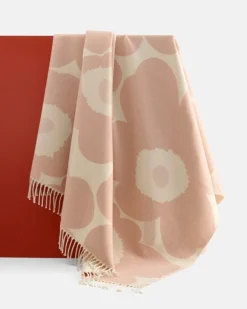 Marimekko Unikko throw, 130 x 180 cm, pink