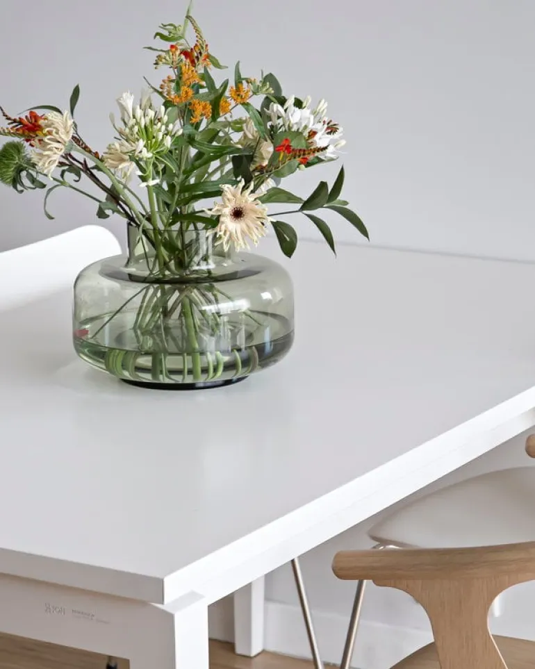 Marimekko Urna vase, olive