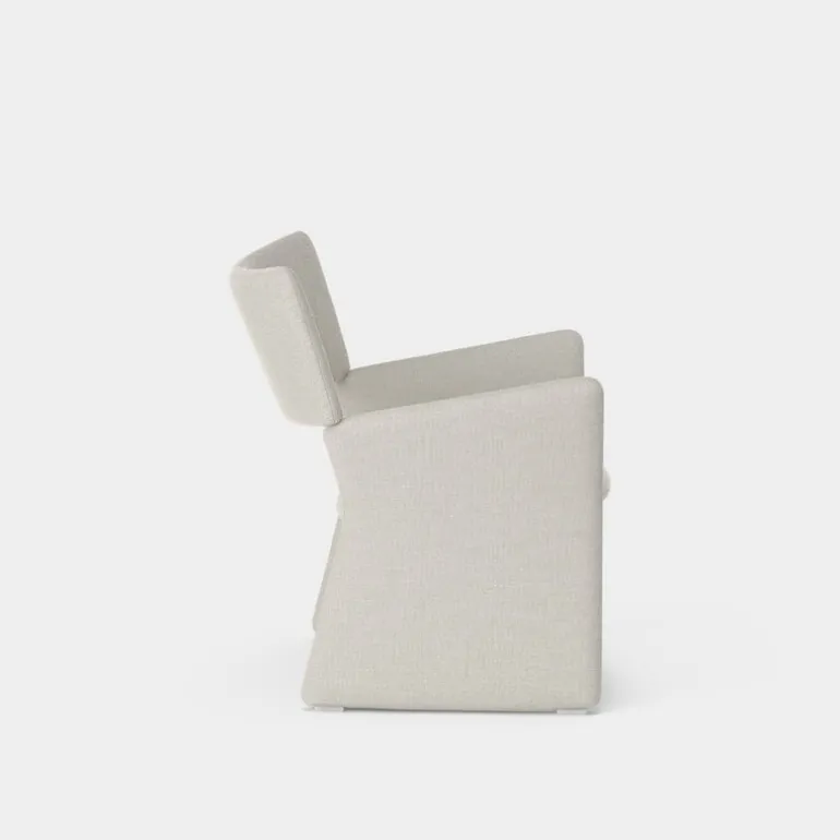 Massproductions Crown easy chair, Shell 7757-03