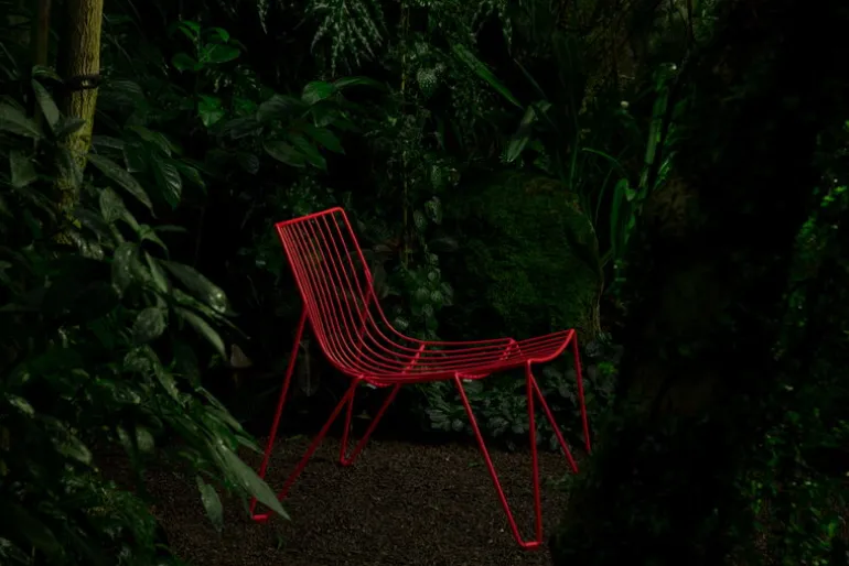 Massproductions Tio easy chair, pure red