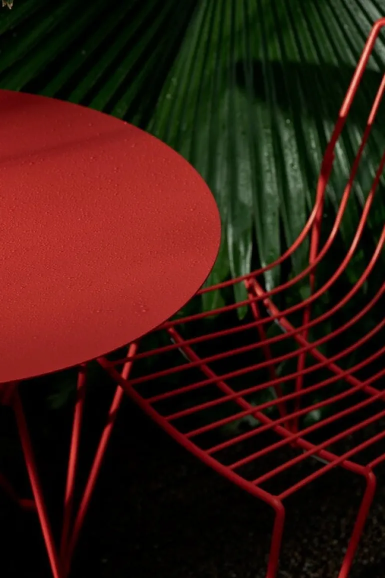 Massproductions Tio table, 60 cm, high, pure red