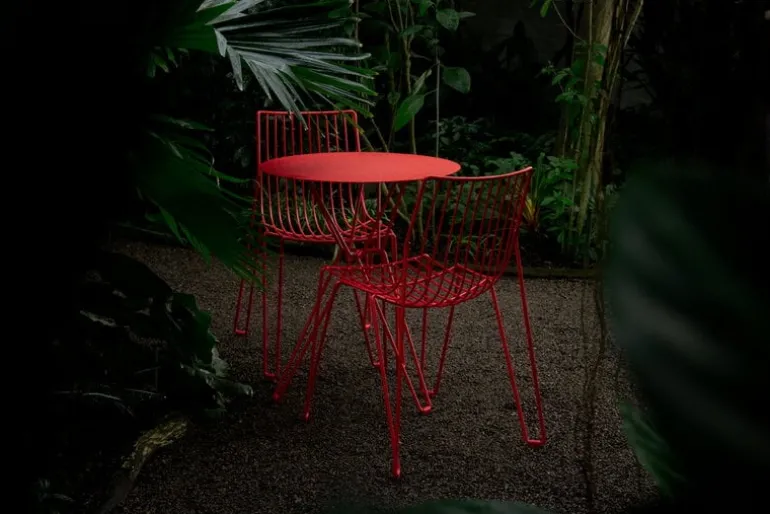 Massproductions Tio table, 60 cm, high, pure red