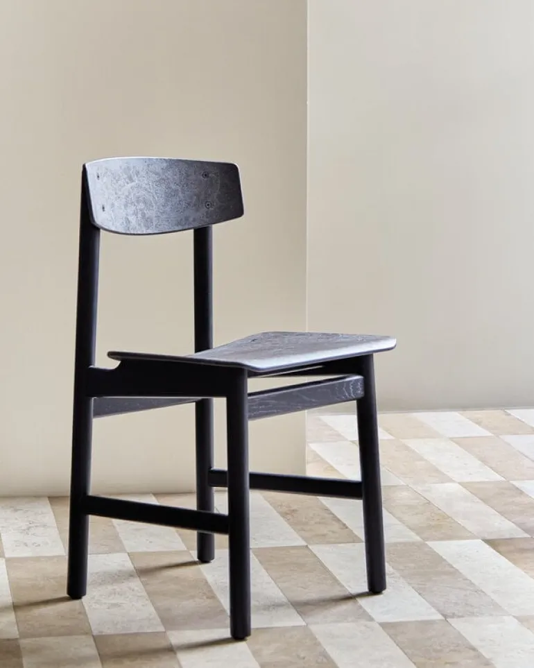 Mater Conscious 3162 chair, black beech - coffee waste black