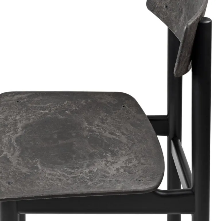 Mater Conscious 3162 chair, black beech - coffee waste black