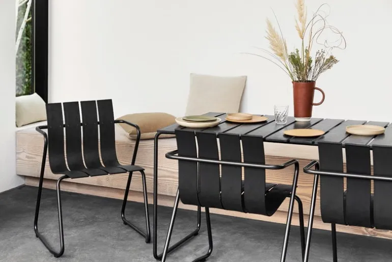 Mater Ocean chair, black