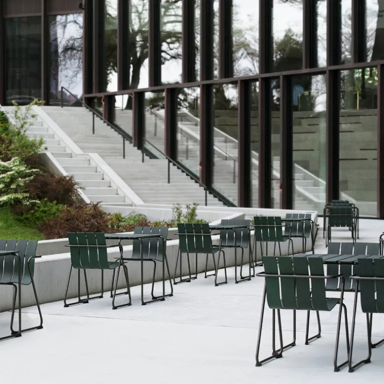 Mater Ocean OC2 table, 70 x 70 cm, green