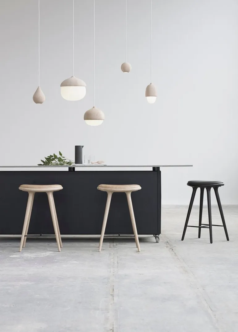 Mater Terho pendant, medium