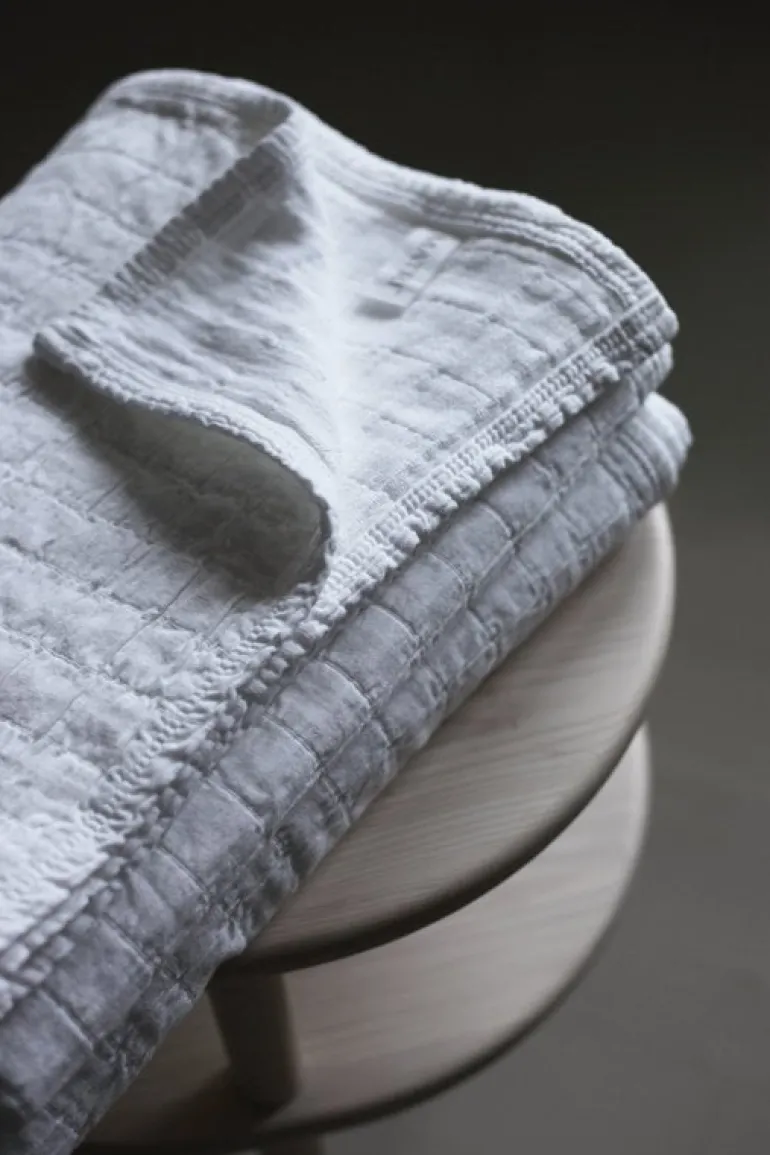 Matri Aava bed cover, 200 x 260 cm, white