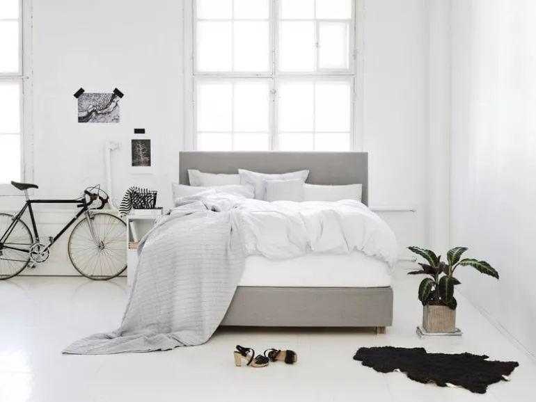 Matri Aava bed cover, 200 x 260 cm, light grey