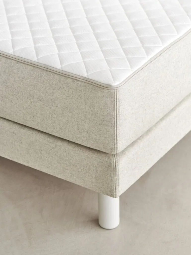 Matri Aina bed, 180 x 200 cm, ivory melange