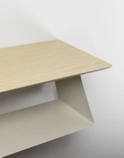 Maze Edgy Wood shelf, eggshell - ash