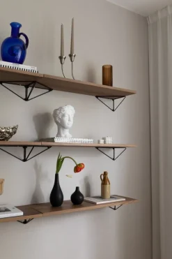 Maze Pythagoras L shelf, 80 x 27 cm, walnut