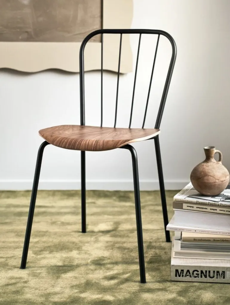 Maze Same chair, black - walnut