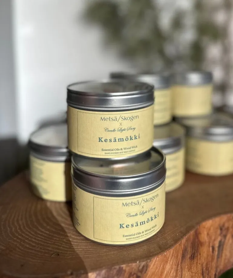 Metsä/Skogen Soy wax candle 180 g, summer cottage