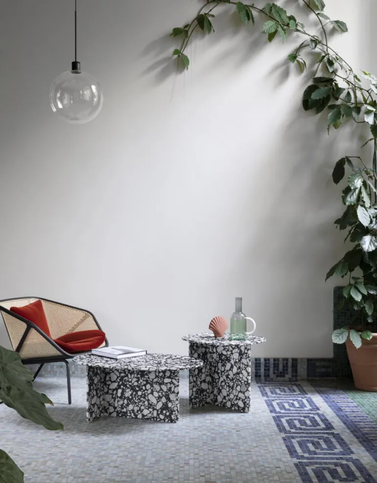 Miniforms Chap coffee table, Palladio Moro marble