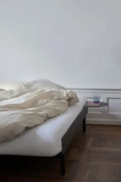 Moebe Bed, 90-180 cm, black