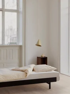 Moebe Bed, 90-180 cm, black