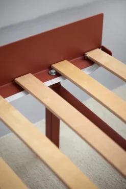 Moebe Bed, 90-180 cm, terracotta