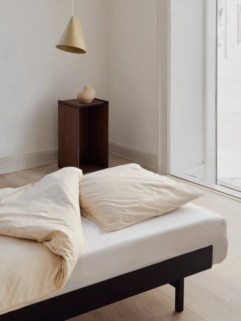 Moebe Bed, high, 90-180 cm, black