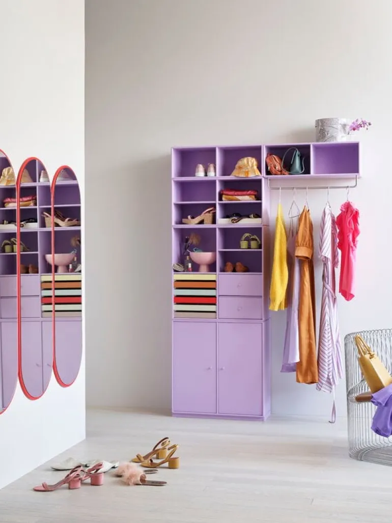 Montana Furniture Figure wall mirror, 148 Flint