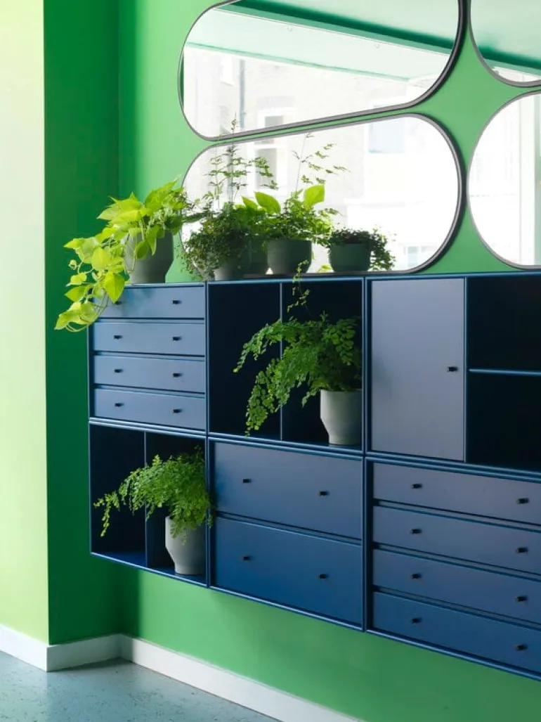 Montana Furniture Figure wall mirror, 148 Flint