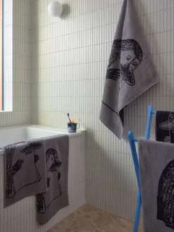 Moomin Arabia Moomin hand towel, 50 x 70 cm, The Groke, grey