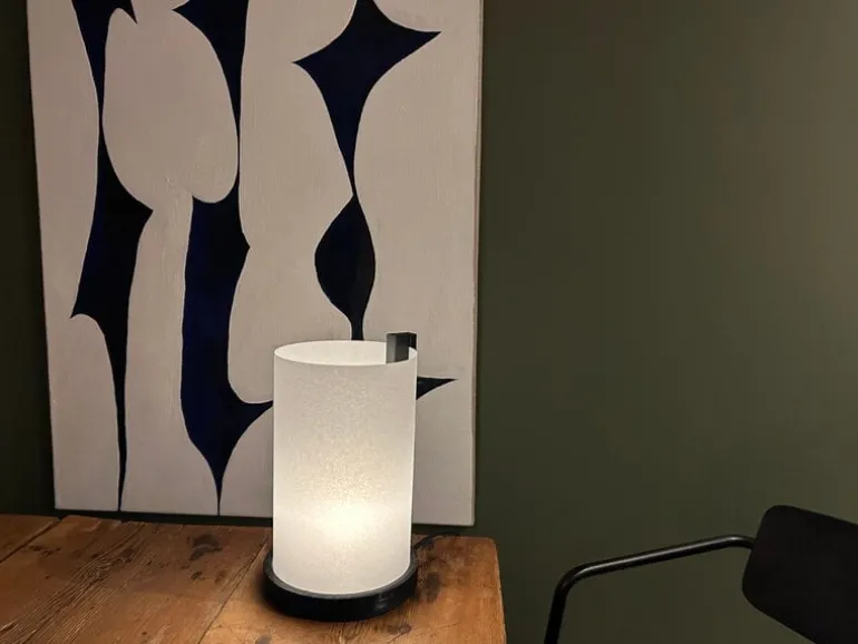 Motarasu Enso table lamp, white - black stained oak