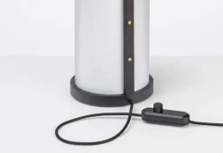 Motarasu Enso table lamp, white - black stained oak